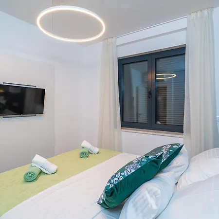 Апартаменти Sunset Ankora Deluxe *